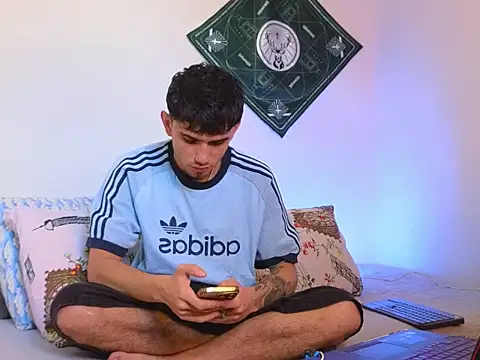 samevansx  online show from 01/17/26, 05:16