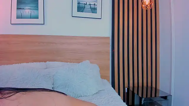 Snapshot of MaddyCrofft chatting on 09/19/25, 11:25 MaddyCrofft online show from 09/19/25, 11:25