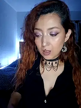 Luz delunaa online show from 03/13/25, 11:38