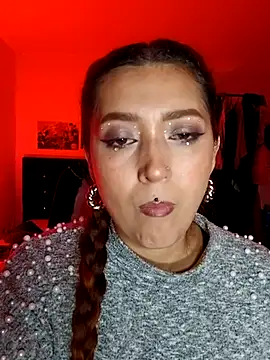 Luz delunaa online show from 03/17/25, 01:46