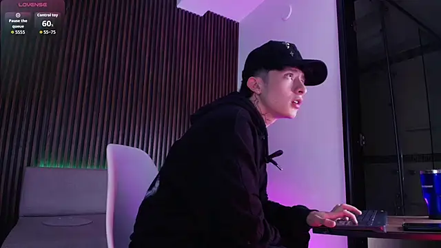 troy rouge online show from 11/14/25, 07:06