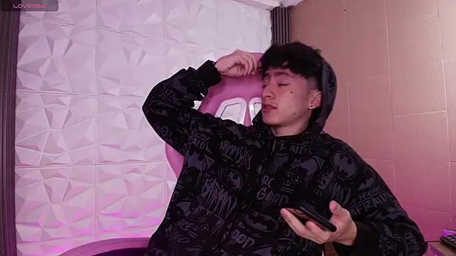 troy rouge online show from 01/12/26, 11:28