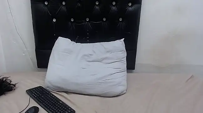 NICKY19XX online show from 03/08/25, 02:23