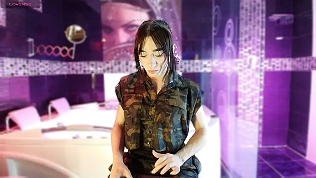 Snapshot of Small_Hot19 chatting on 12/03/25, 06:47 Small Hot19 online show from 12/03/25, 06:47