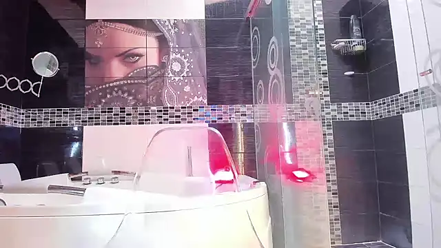 Snapshot of Small_Hot19 chatting on 11/02/25, 04:56 Small Hot19 online show from 11/02/25, 04:56