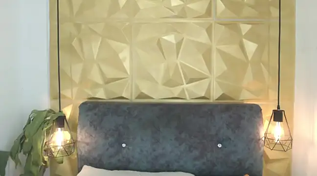 Snapshot of Small_Hot19 chatting on 03/16/25, 03:06 Small Hot19 online show from 03/16/25, 03:06