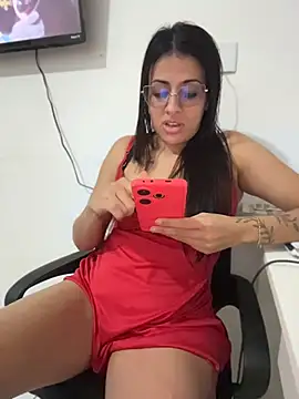 Snapshot of jheicylli chatting on 07/04/26, 04:22 jheicylli online show from 07/04/26, 04:22