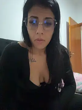 Snapshot of jheicylli chatting on 06/24/26, 01:21 jheicylli online show from 06/24/26, 01:21