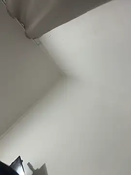 jheicylli online show from 03/28/26, 02:29