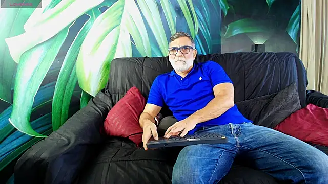 Snapshot of LukeCrews chatting on 09/20/25, 07:19 LukeCrews online show from 09/20/25, 07:19