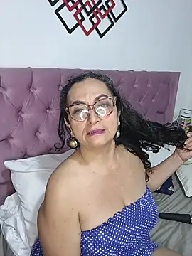 AlessandraLeroy online show from 10/26/25, 01:17