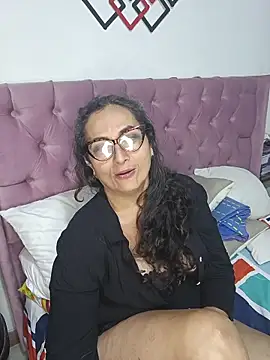 AlessandraLeroy online show from 11/13/25, 02:59