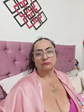 Snapshot of AlessandraLeroy chatting on 05/22/26, 03:04 AlessandraLeroy online show from 05/22/26, 03:04