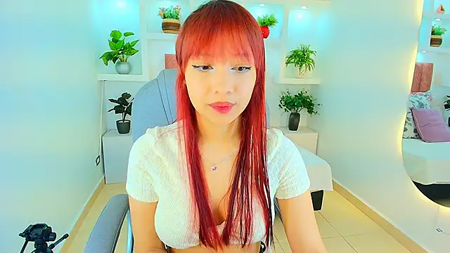 Snapshot of sharon_rosse__ chatting on 11/21/25, 12:04 sharon rosse online show from 11/21/25, 12:04