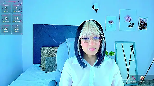 Snapshot of sharon_rosse__ chatting on 09/24/25, 12:00 sharon rosse online show from 09/24/25, 12:00