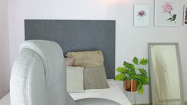 Snapshot of sharon_rosse__ chatting on 10/01/25, 02:32 sharon rosse online show from 10/01/25, 02:32