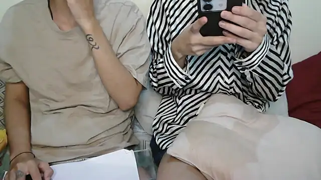 NaughtyThrouple007 online show from 10/04/25, 06:31