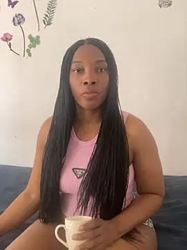 Nahomy gree online show from 02/04/26, 06:36