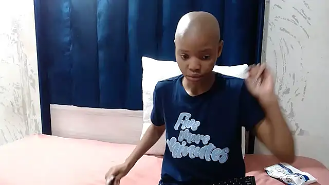 BondiBitch online show from 11/02/25, 07:19