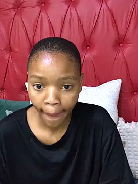 Snapshot of BondiBitch chatting on 10/03/25, 08:21 BondiBitch online show from 10/03/25, 08:21