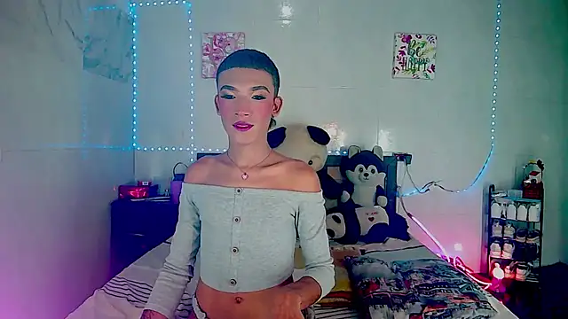 Snapshot of KimberlyXtreme chatting on 10/19/25, 06:10 KimberlyXtreme online show from 10/19/25, 06:10