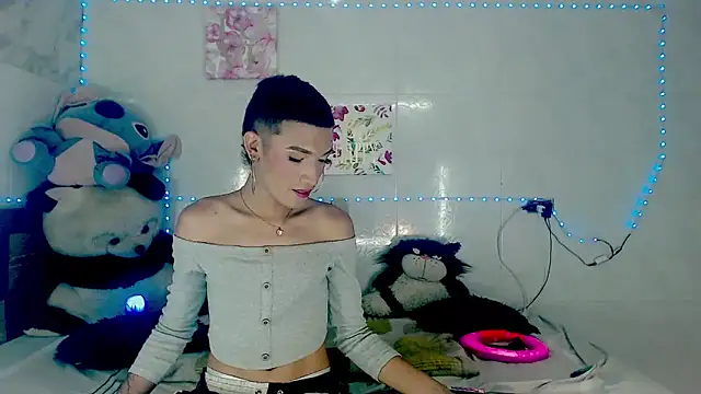 Snapshot of KimberlyXtreme chatting on 10/06/25, 11:16 KimberlyXtreme online show from 10/06/25, 11:16