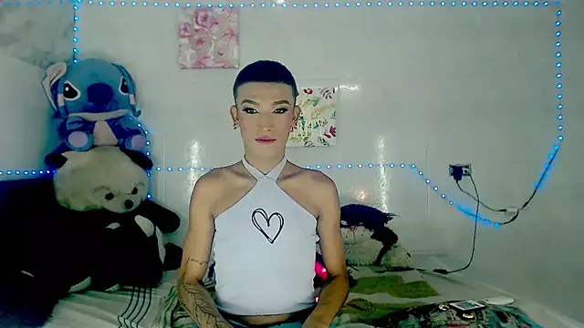Snapshot of KimberlyXtreme chatting on 10/04/25, 09:49 KimberlyXtreme online show from 10/04/25, 09:49