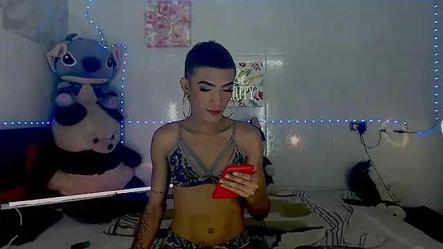 Snapshot of KimberlyXtreme chatting on 09/24/25, 03:18 KimberlyXtreme online show from 09/24/25, 03:18