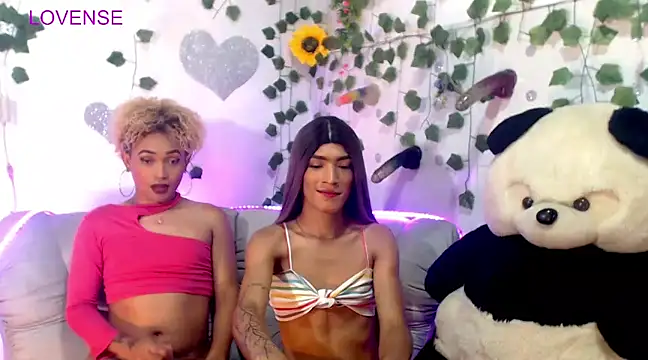 Snapshot of KimberlyXtreme chatting on 03/19/25, 08:00 KimberlyXtreme online show from 03/19/25, 08:00