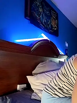 Snapshot of KITTYBOOBOOFUXX chatting on 11/03/25, 06:29 KITTYBOOBOOFUXX online show from 11/03/25, 06:29