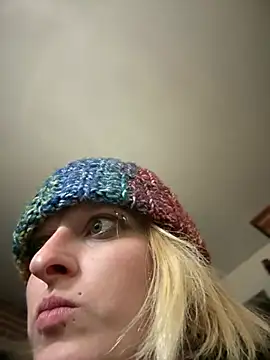 Snapshot of KITTYBOOBOOFUXX chatting on 02/22/26, 07:00 KITTYBOOBOOFUXX online show from 02/22/26, 07:00