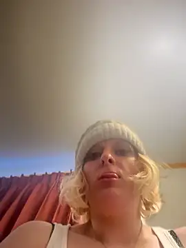 Snapshot of KITTYBOOBOOFUXX chatting on 02/03/26, 10:04 KITTYBOOBOOFUXX online show from 02/03/26, 10:04