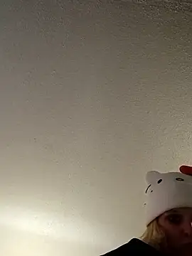 Snapshot of KITTYBOOBOOFUXX chatting on 02/15/26, 06:47 KITTYBOOBOOFUXX online show from 02/15/26, 06:47