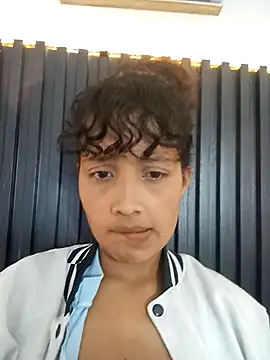 Arihsay evans online show from 10/08/25, 12:39