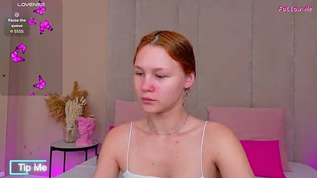 Snapshot of AmeliRoyse chatting on 11/16/25, 05:17 AmeliRoyse online show from 11/16/25, 05:17