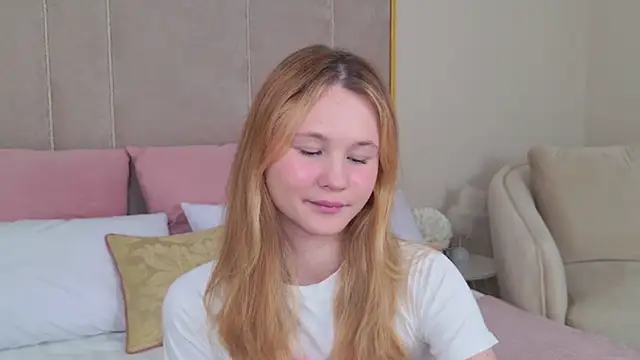 Snapshot of AmeliRoyse chatting on 06/19/26, 05:19 AmeliRoyse online show from 06/19/26, 05:19