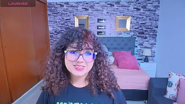  Lilly miller online show from 11/06/25, 06:12