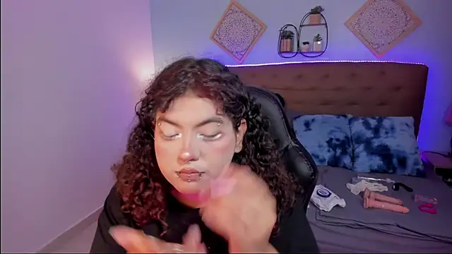  Lilly miller online show from 11/24/25, 08:31