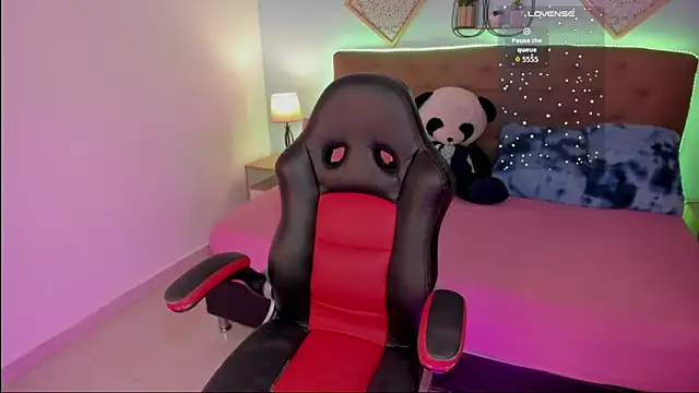  Lilly miller online show from 11/18/25, 06:55