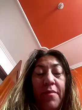 Snapshot of Luna-nevada chatting on 10/31/25, 03:19 Luna-nevada online show from 10/31/25, 03:19