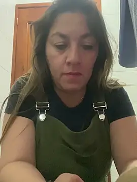 Luna-nevada online show from 12/13/25, 08:04