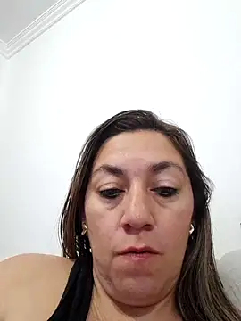 Snapshot of Luna-nevada chatting on 09/19/25, 02:26 Luna-nevada online show from 09/19/25, 02:26