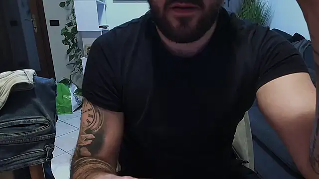 maialinofriuli online show from 11/26/25, 10:54