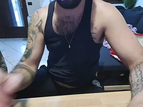 maialinofriuli online show from 09/23/25, 03:19