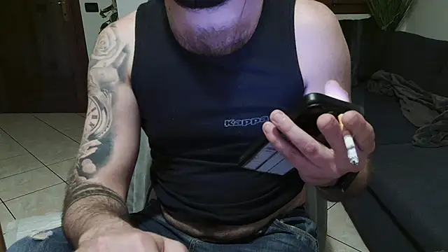 maialinofriuli online show from 11/12/25, 09:40