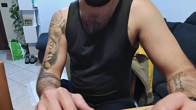 maialinofriuli online show from 12/02/25, 12:11