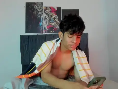 JesusA 94 online show from 04/12/26, 10:57