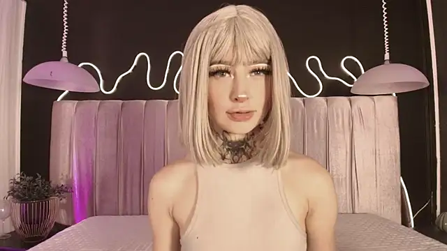 Zhally Dee online show from 02/17/26, 07:33