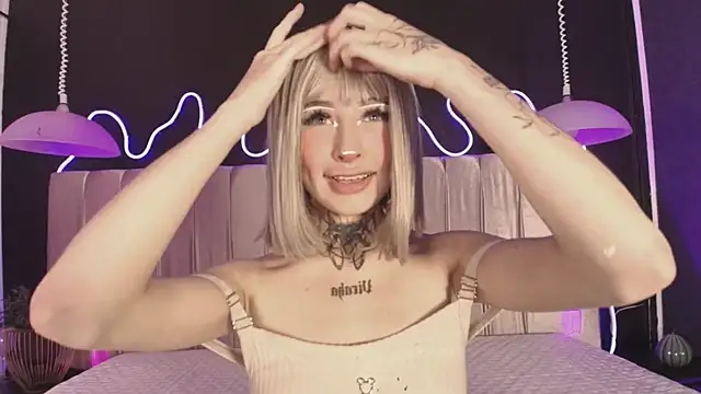 Zhally Dee online show from 03/03/26, 07:43