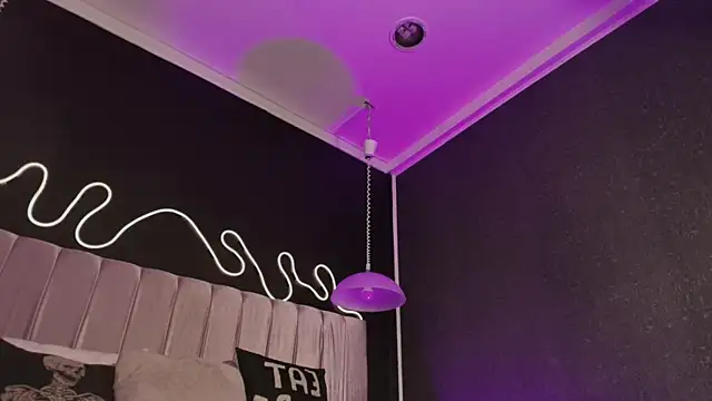 Zhally Dee online show from 02/11/26, 07:36